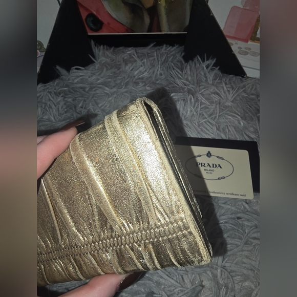 Prada Gold Leather ✨️ Nappa Gaufre Continental Long Wallet (EUC)(COA CARD) - Picture 6 of 12